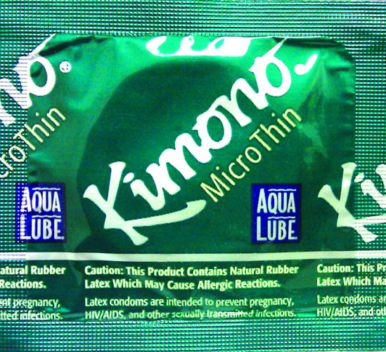 KIMONO MICROTHIN W/ AQUA LUBE 3PK