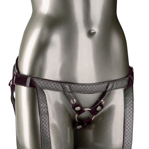 HER ROYAL HARNESS THE REGAL DUCHESS PEWTER