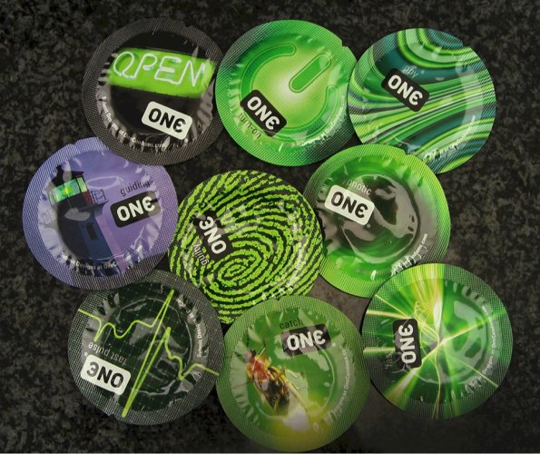 ONE Glowing Pleasures Condoms - Bulk