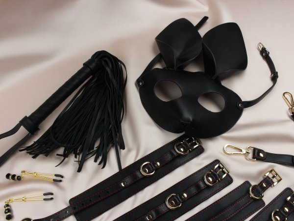 EDONISTA ALICE 14 PC BONDAGE SET