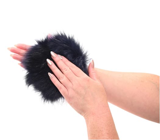 COUGAR SPIKED SENSORY GLOVE